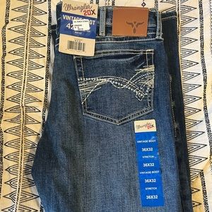 *Brand New* Wrangler 20x  Size: 36x32